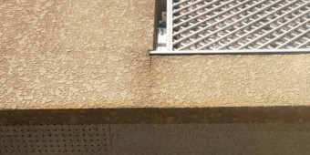 宝塚市築15年~18年木造二階建て住宅スタッコ壁劣化