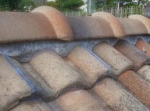 西宮市モニエル瓦ズレを戻して補修