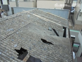 ガレージ屋根修理1