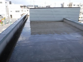 陸屋根雨漏り