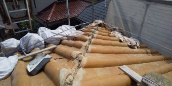 西宮市木造二階建て住宅モニエル瓦修繕工事