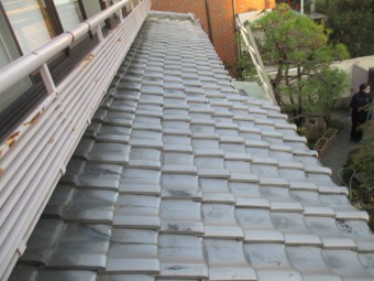 西宮市木造二階建て住宅瓦屋根点検