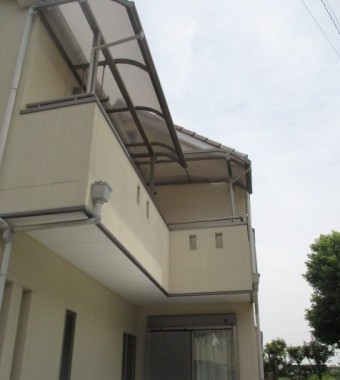 西宮市後付けバルコニー屋根