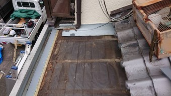 下屋根葺替え3