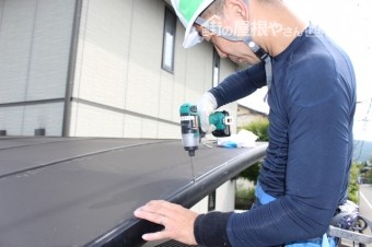 カーポート屋根修理職人さん