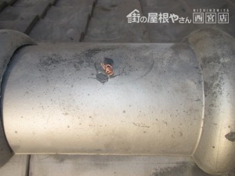 棟瓦止にもコーキング