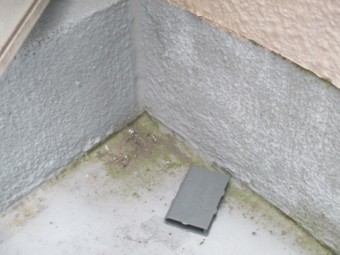 西宮市にてベランダの防水機能が低下