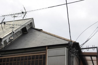 屋根修理足場設置1