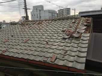 瓦の飛散