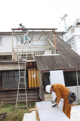 尼崎市ポリカ波板修理6