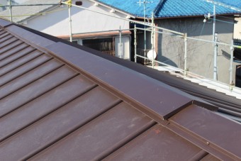 伊丹市屋根材張り作業8