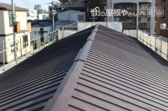 伊丹市屋根材張り作業9