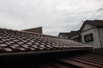屋根瓦落下4