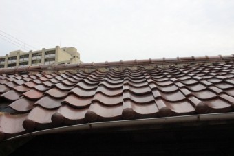 屋根瓦落下3