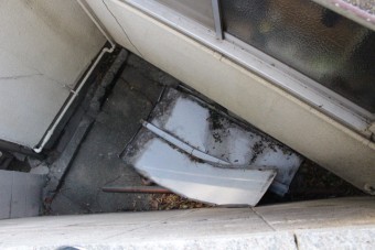 下屋根瓦棒修理2