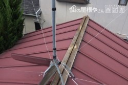 棟板金修理前1