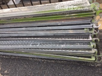 足場の材料