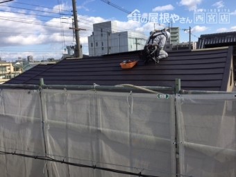 屋根職人作業風景