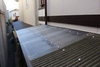 波板修理施工中4