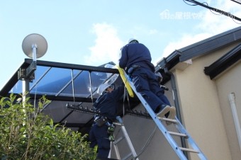 テラス屋根修理施工中2