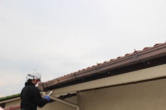 雨樋修理中4