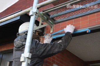 サッシ廻りコーキング3