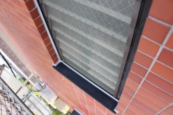 サッシ廻りコーキング7