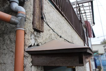 西宮市雨漏り外壁修理1