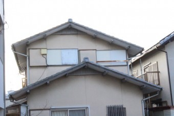 軒天修理中5