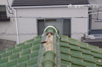 宝塚市瓦落下現場1