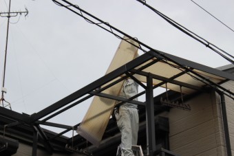2Fベランダ屋根波板修理5