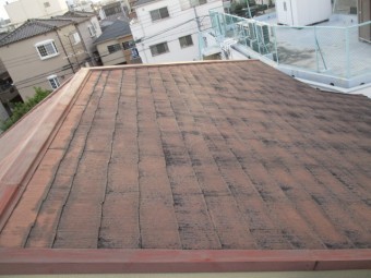 西宮市屋根材カラーベスト傷みが激しい