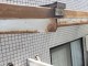 西宮市鉄の枠が雨の影響でサビで強度が下がっている