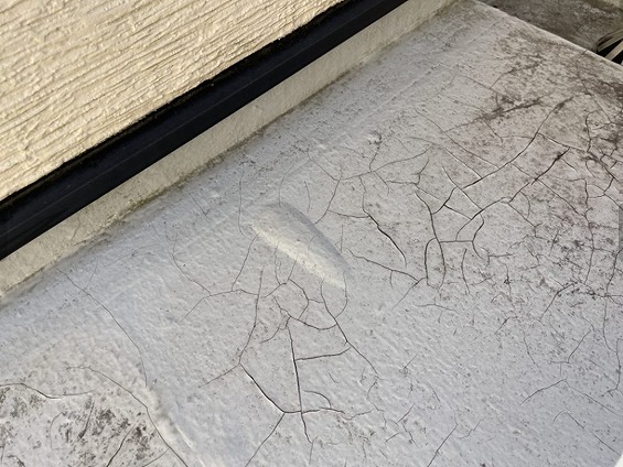 防水層ひび割れ