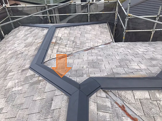 西宮市｜棟板金の浮き・釘抜けは要注意！原因と放置リスク・補修方法まとめ