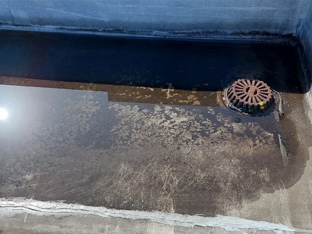 屋上ドレン詰り