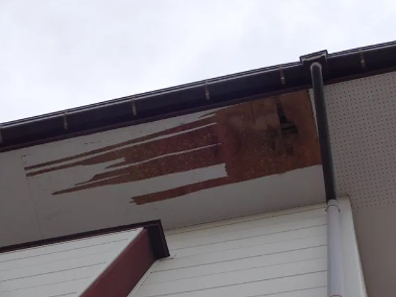 西宮市｜軒の劣化サインとは？補修が必要なタイミングと原因・放置リスク