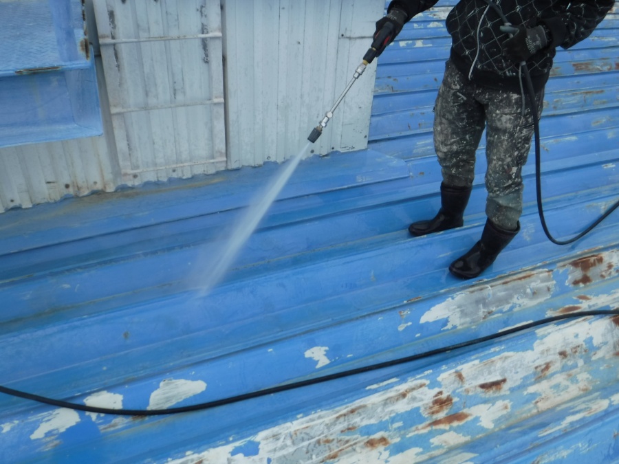 屋根塗装水洗い作業