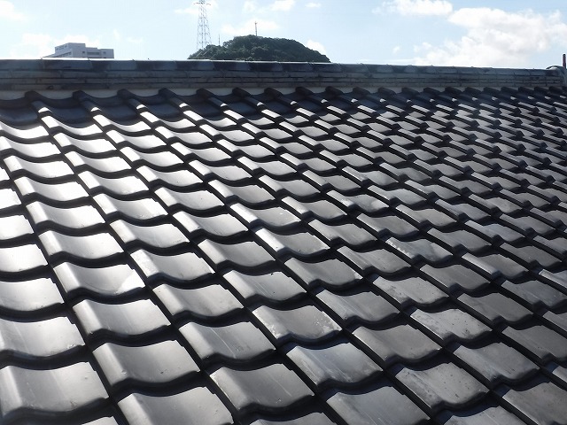 瓦屋根