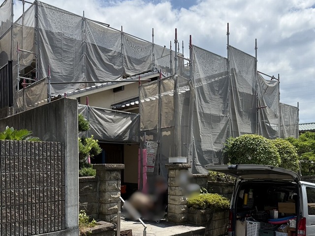 足場