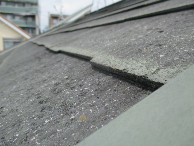 宝塚市木造二階建て住宅カラーベスト屋根勾配がきつい