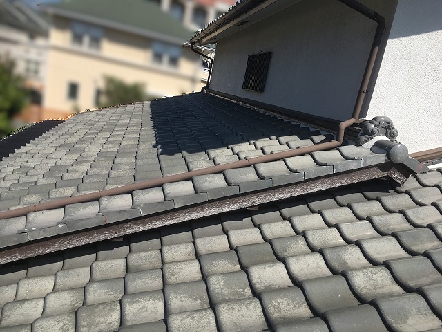 下屋根