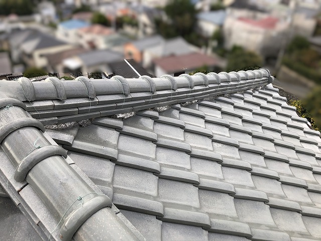 神戸市垂水区｜高台の屋根で漆喰の劣化や板金のサビを確認｜雨漏りを防ぐための補修提案