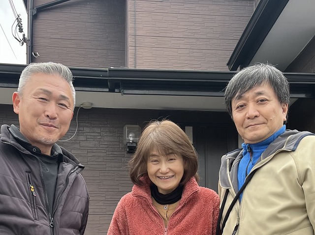 西宮市 I様より、サンルーム屋根のポリカーボネート交換工事いついてのお声をいただきました。
